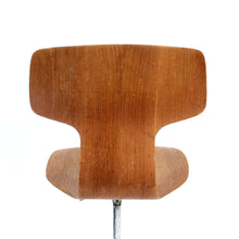 Load image into Gallery viewer, Arne Jacobsen, teak swivel desk chair &quot;T-chair&quot;, model 3113, Fritz Hansen, 1963