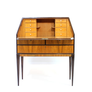 Free standing Swedish Modern secretaire in Walnut and Elm, 1940s